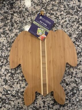 Totally Bamboo Sea Turtle Cutting Board – Eco-Friendly Bamboo Serving Board Gift